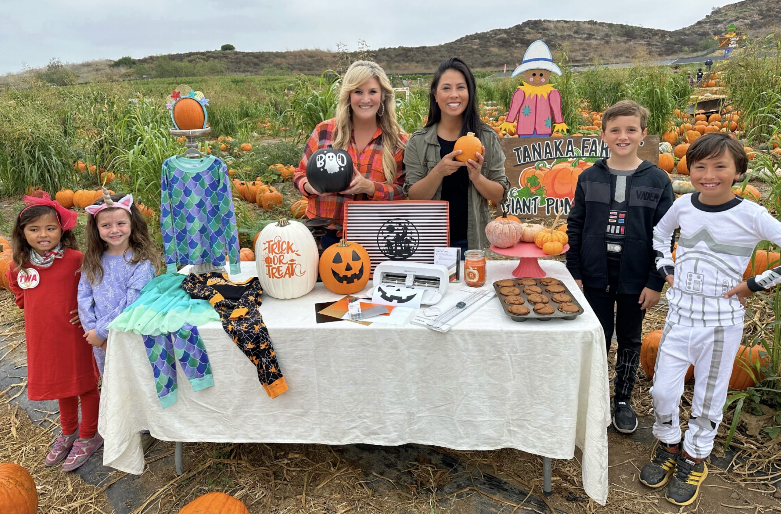 Halloween Fun on the Farm - Family Entourage